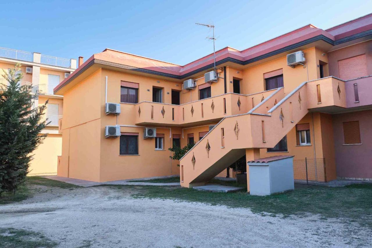 Peaceful Flat With Direct Beach Access Beahost Rosolina Mare Exterior foto